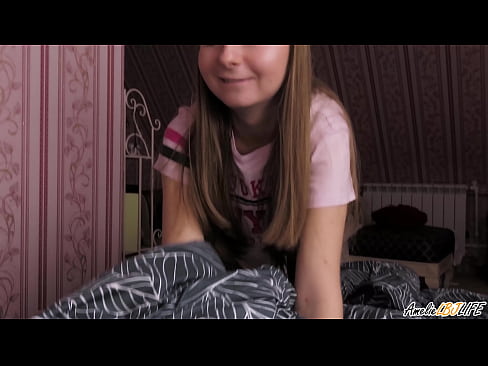 ❤️ Blondina îi suge adânc prietenei ei și primește spermă în gură ❤️❌  at us ro.fullpornercom.ru ﹏